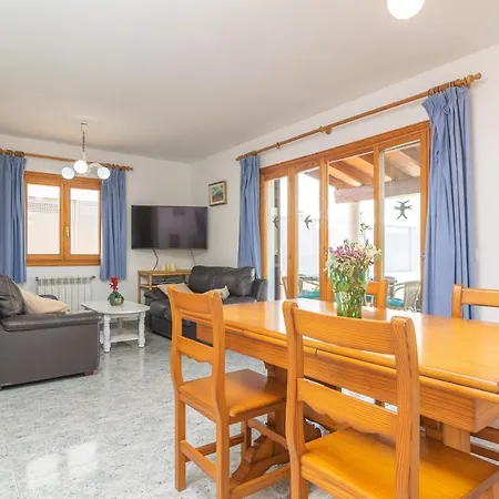 Casa Hector Villa